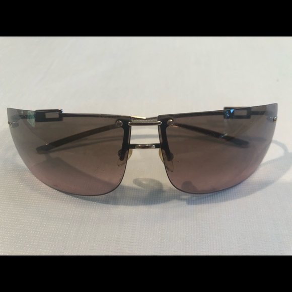 Authentic Gucci Vintage 1792 gold toned sunglasses - Picture 1 of 15